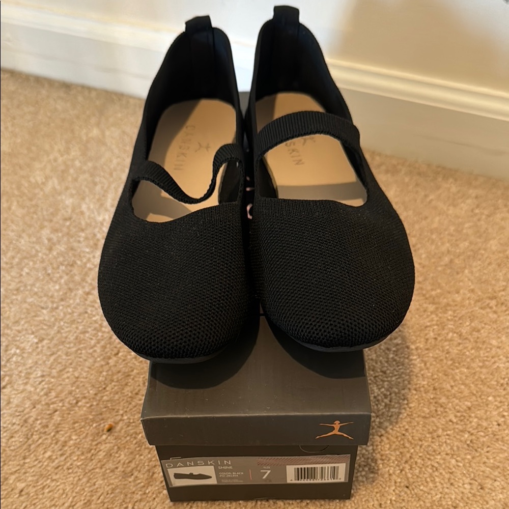 Danskin Women's Black Ballet Flats size 7
